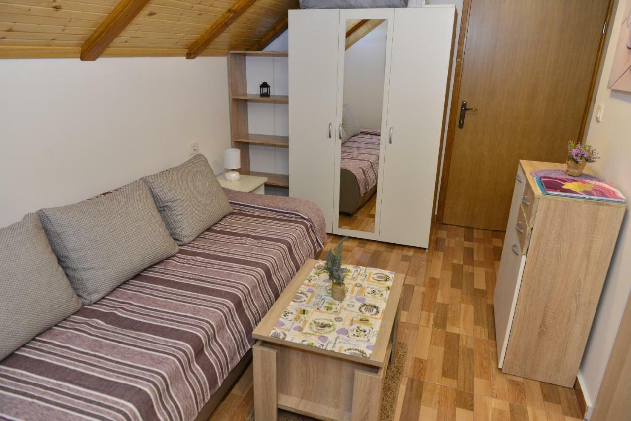 Apartmani Miscevic Josipdol Bagian luar foto