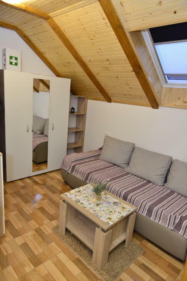 Apartmani Miscevic Josipdol Bagian luar foto